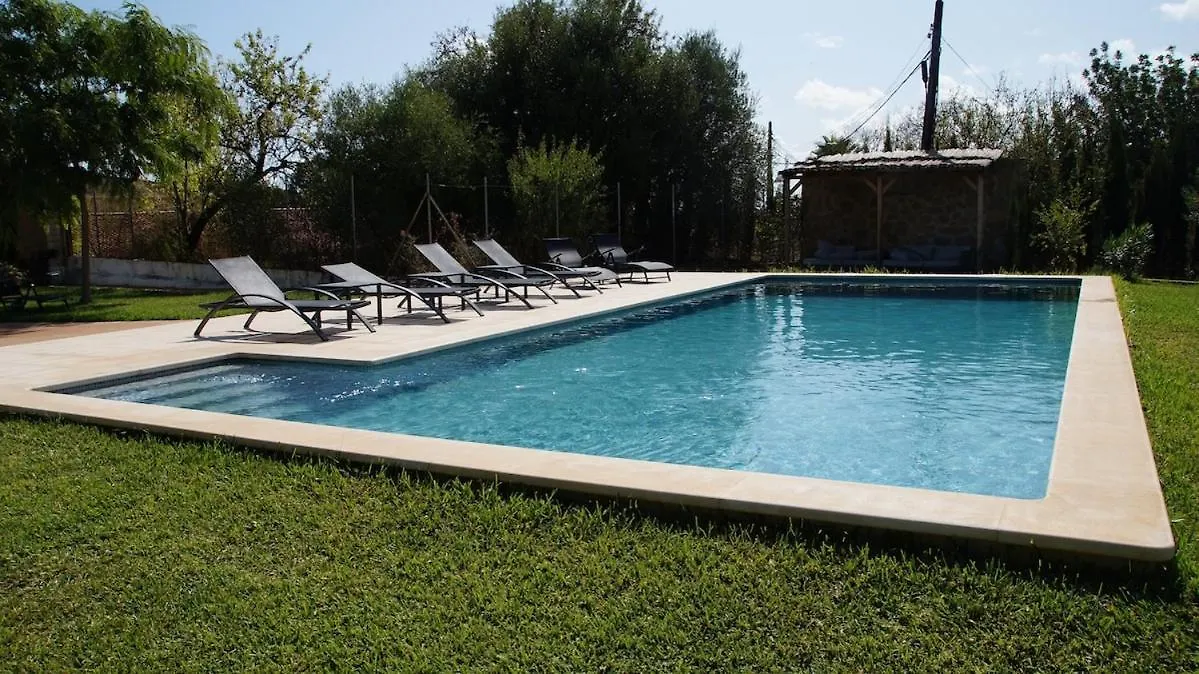 بيت للعطل Villa With Garden, Pool And Views, Remote-Working كامبانيت